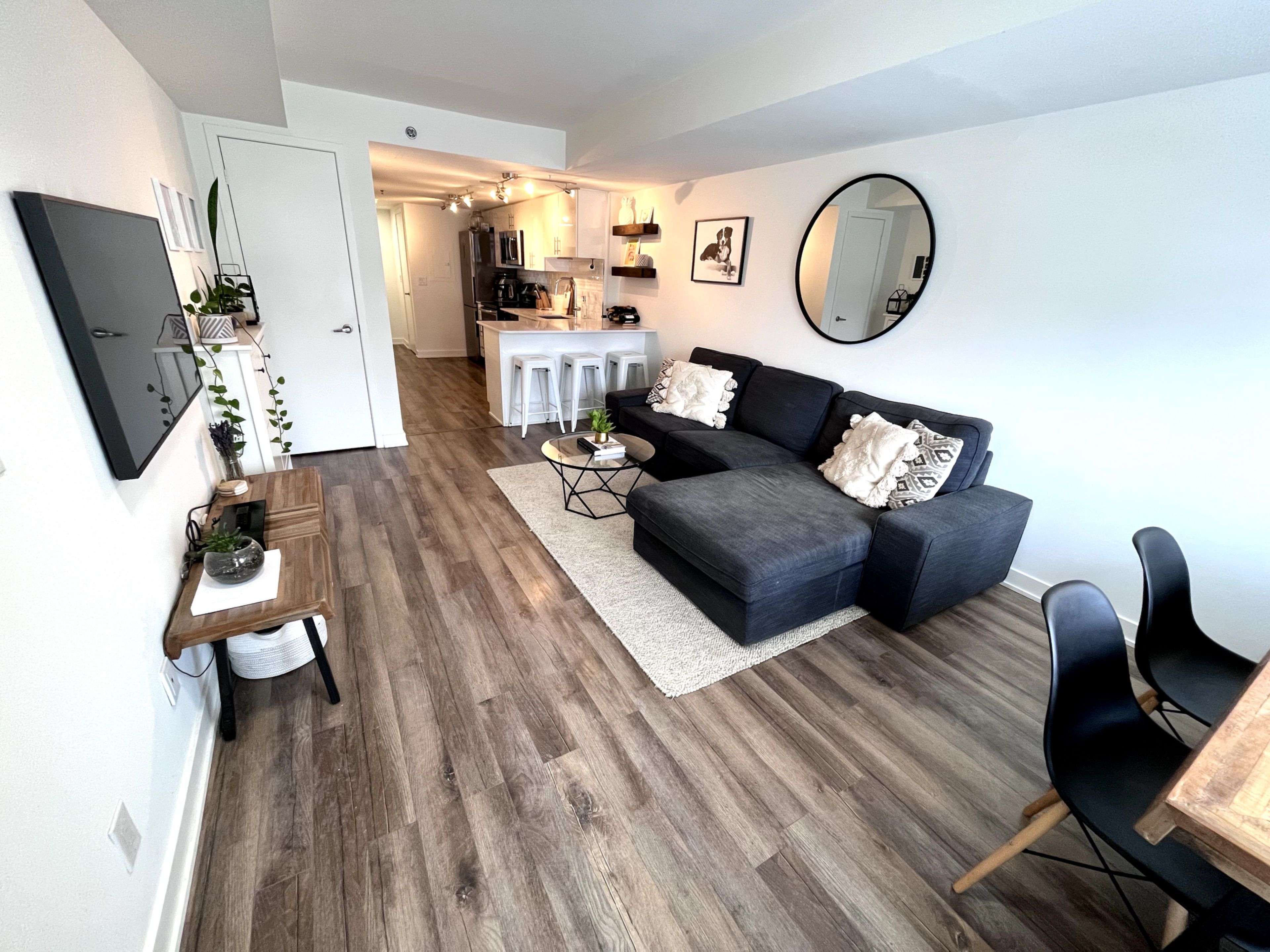 11 Superior AVE #TH1, Toronto W06, ON M8V 0A7