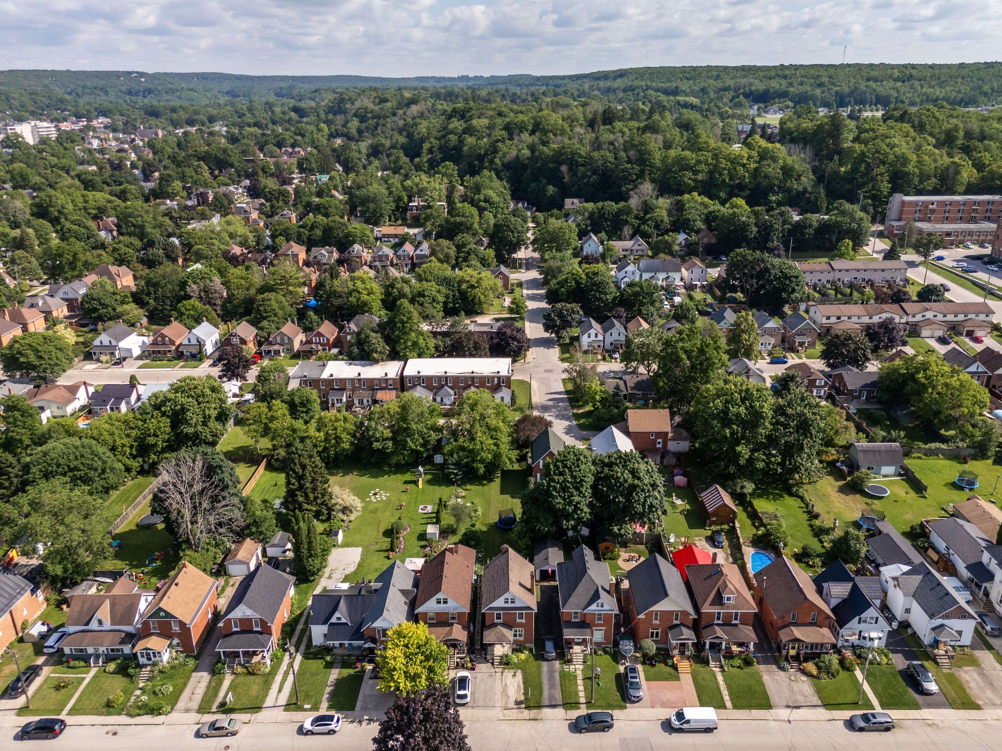 Owen Sound, ON N4K 3X3,471 13th A ST W