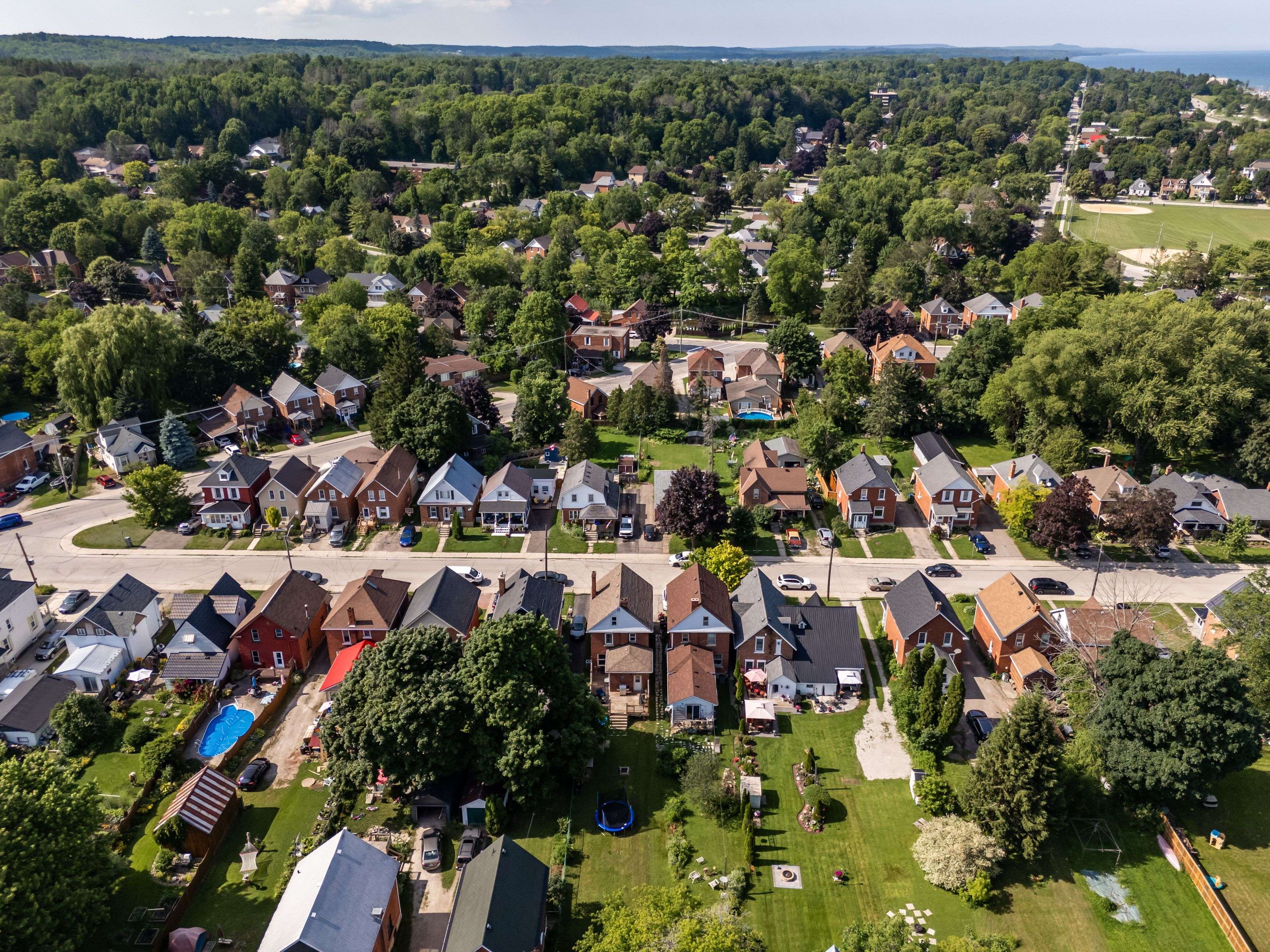 Owen Sound, ON N4K 3X3,471 13th A ST W