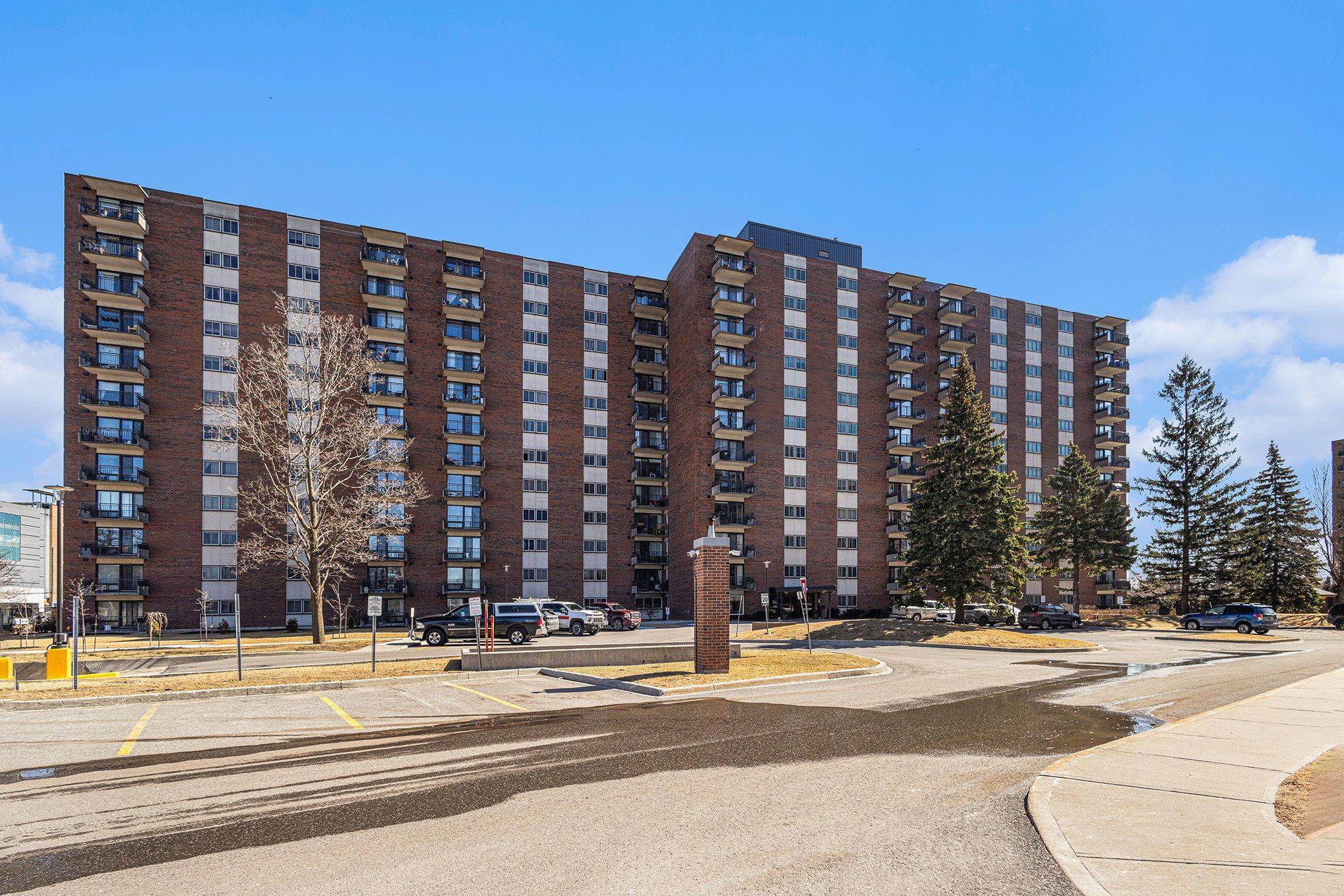 1465 Baseline RD #711, Belair Park - Copeland Park And Area, ON K2C 3L9