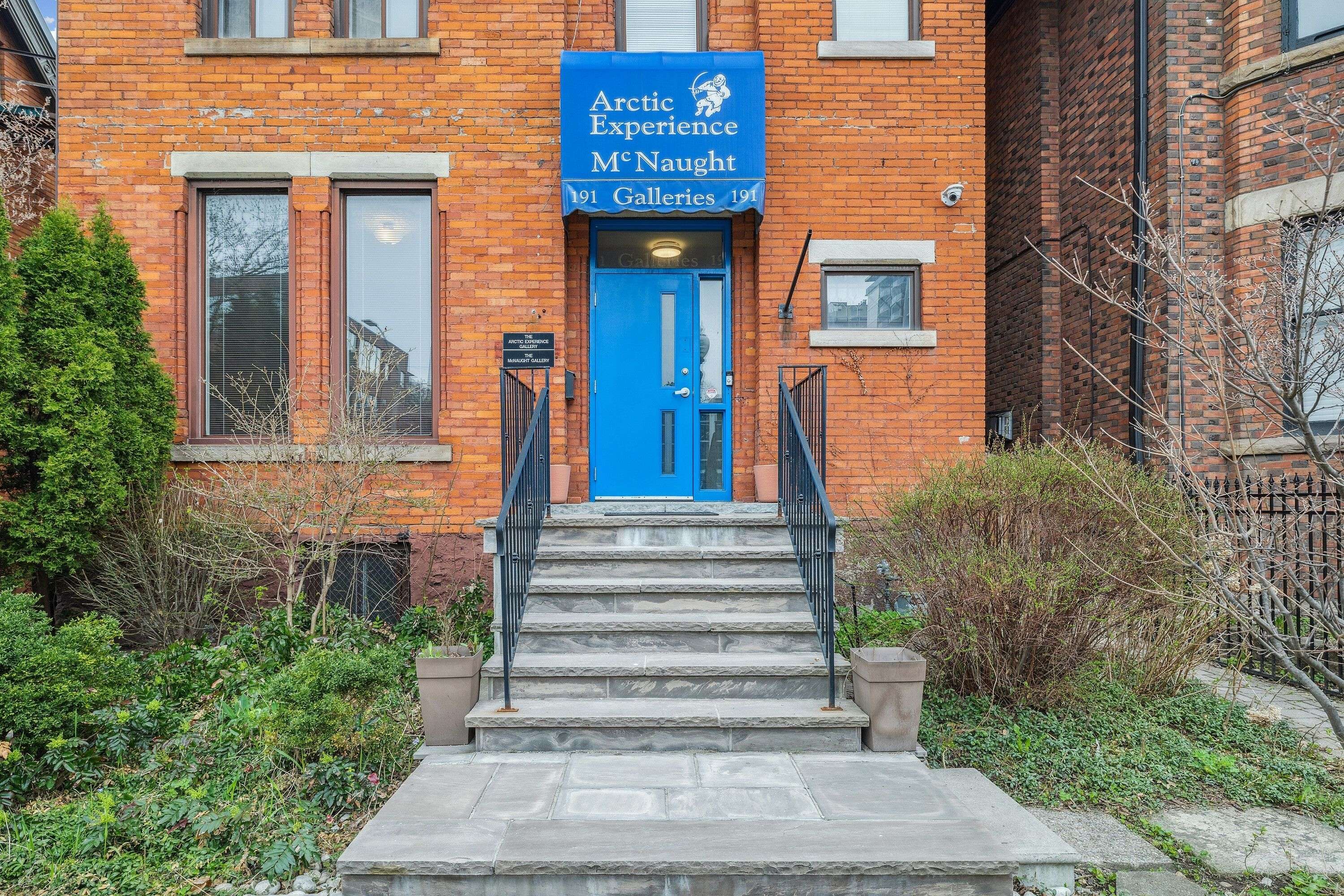 Hamilton, ON L8P 3A8,191 James ST S