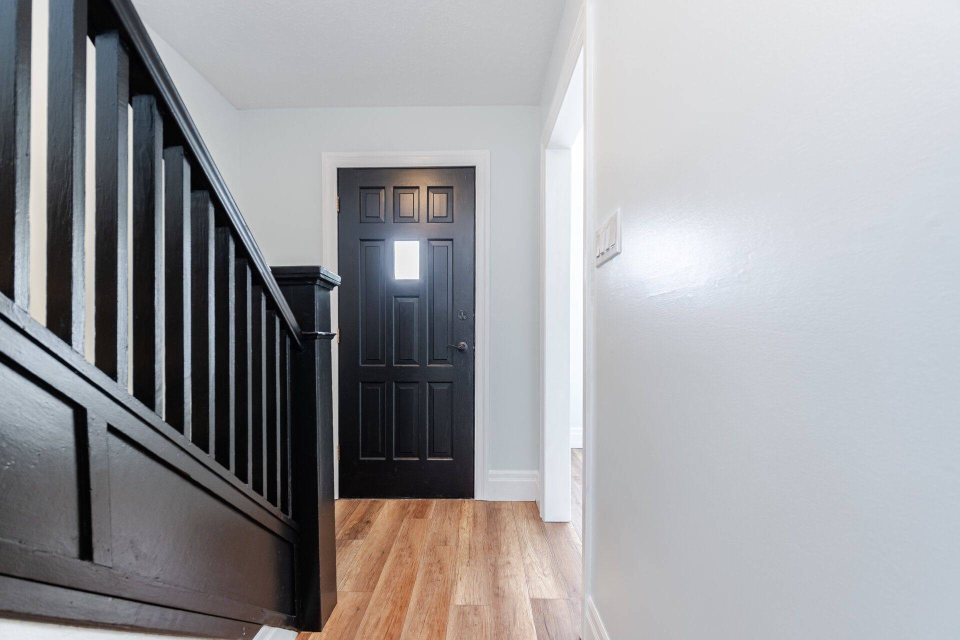 Hamilton, ON L8H 5B1,99 Cope ST