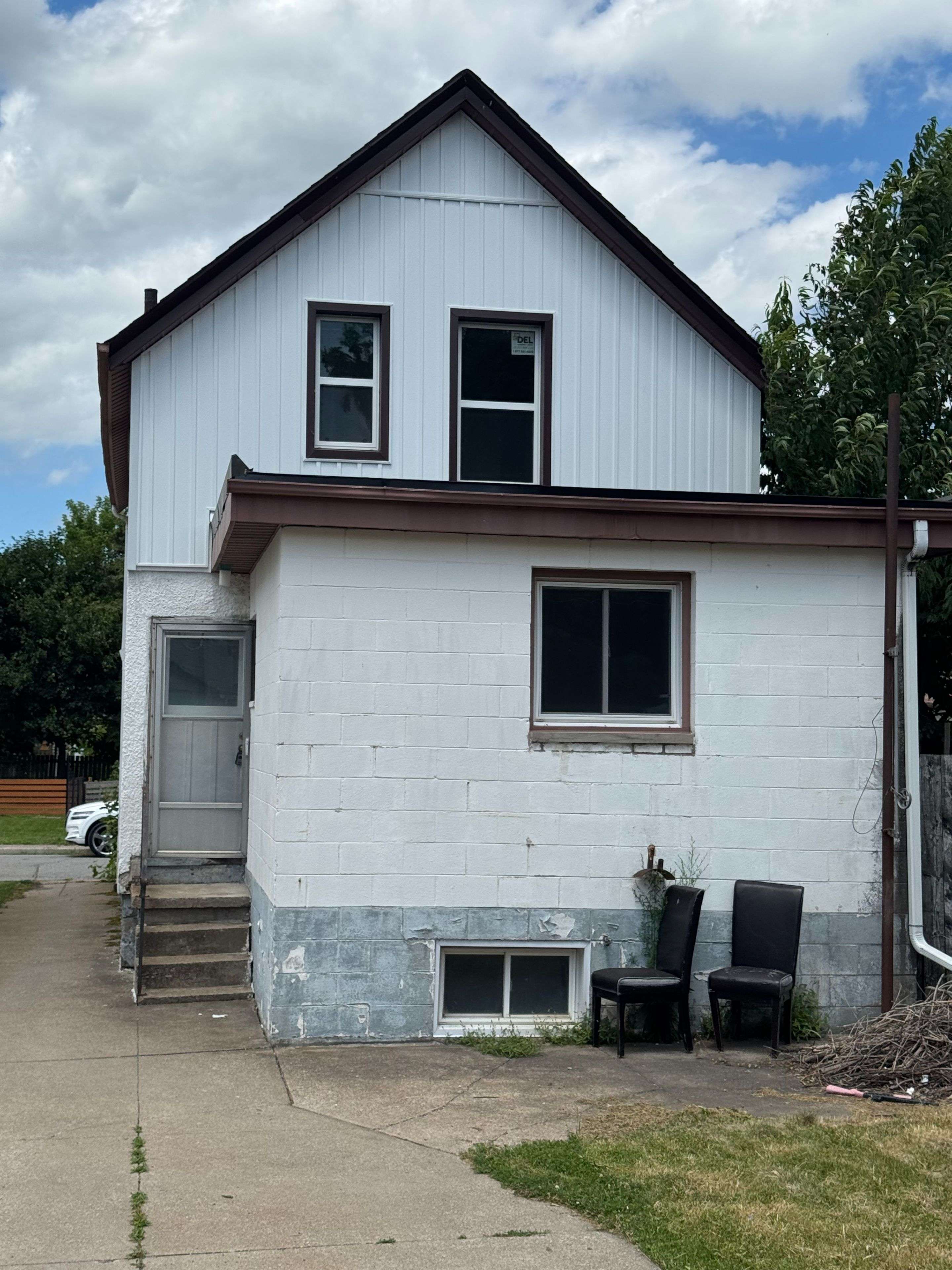 Niagara Falls, ON L2E 1E5,4688 Ryerson CRES