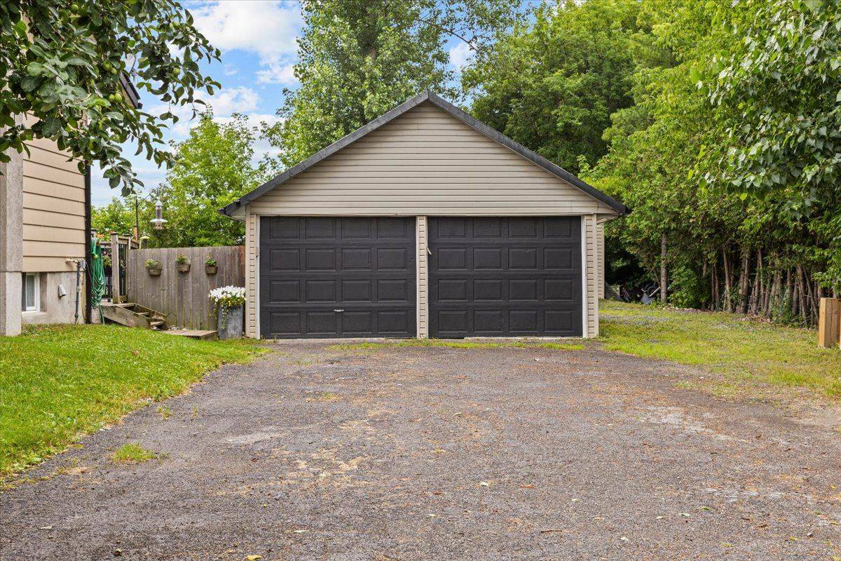 Stittsville - Munster - Richmond, ON K0A 2Z0,6349 Garvin RD