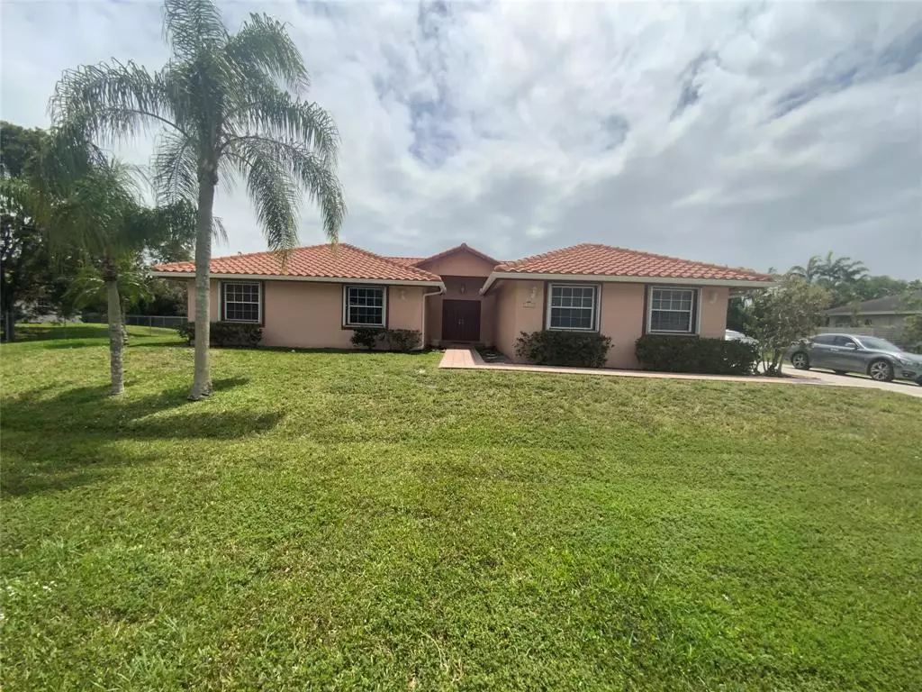Plantation, FL 33323,11330 NW 24th St