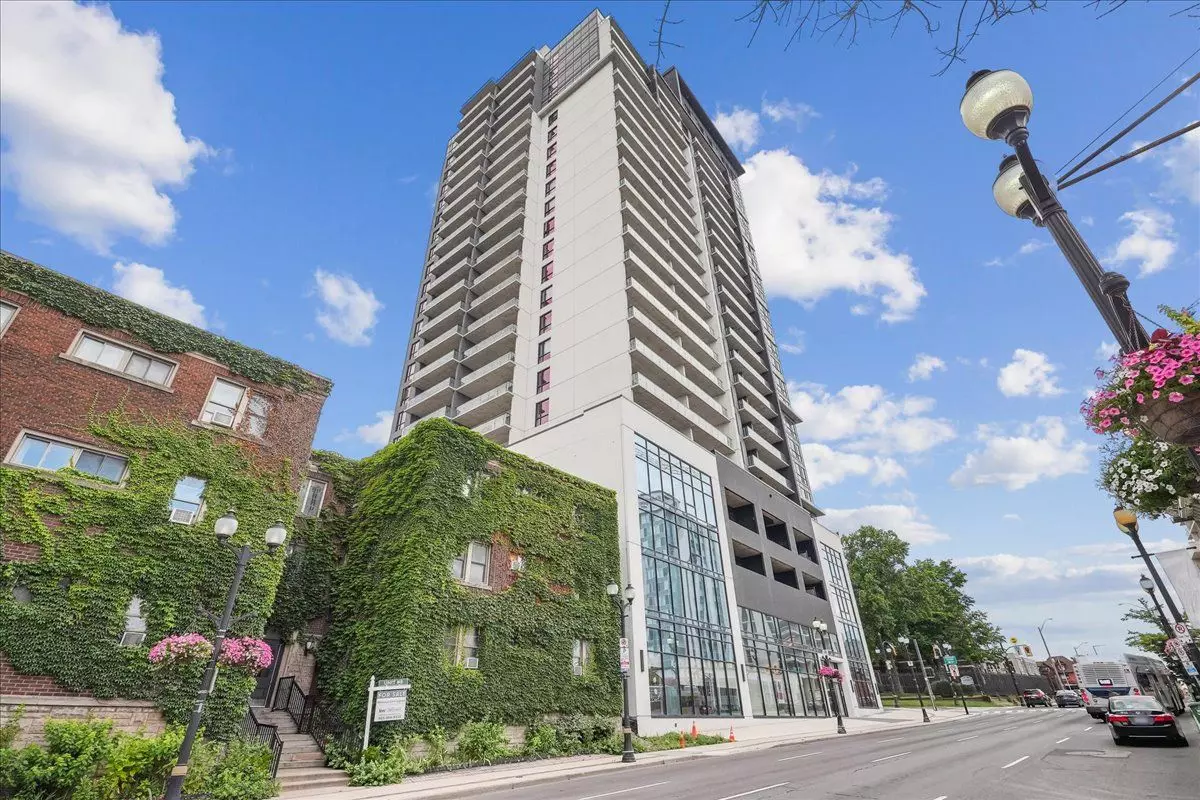 Hamilton, ON L8P 0C6,15 Queen ST #509