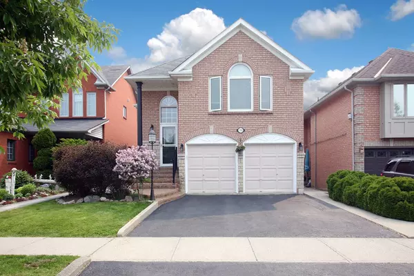 Pickering, ON L1V 6Z2,1765 Silver Maple DR