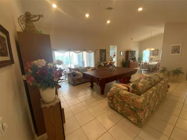 Plantation, FL 33323,11330 NW 24th St