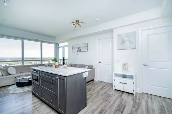9075 Jane ST #2309, Vaughan, ON L4K 0L7