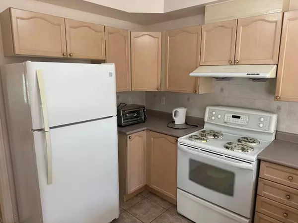 Richmond Hill, ON L4S 1W6,15 Rushingbrook DR