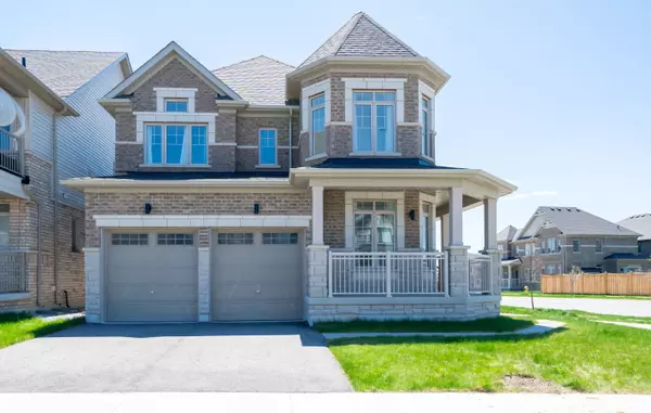 Barrie, ON L9J 0K6,42 CopperHill HTS