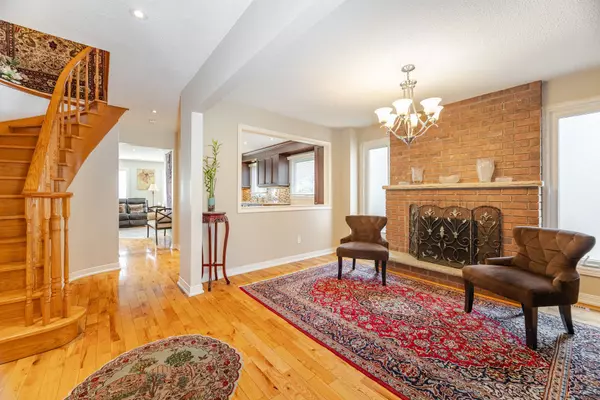 Mississauga, ON L5M 3G3,5860 Shay Downs N/A
