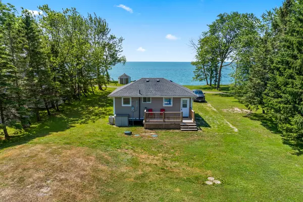 Haldimand, ON N0A 1K0,45 Erie Heights Line