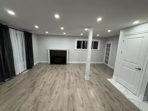 London South, ON N6J 1K4,31 Thorncrest CRES #Entire Unit