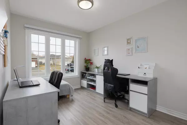 Loyalist, ON K7N 0A2,151 Macdougall DR