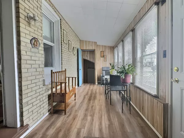 South Huron, ON N0M 1S2,46 Gidley ST W