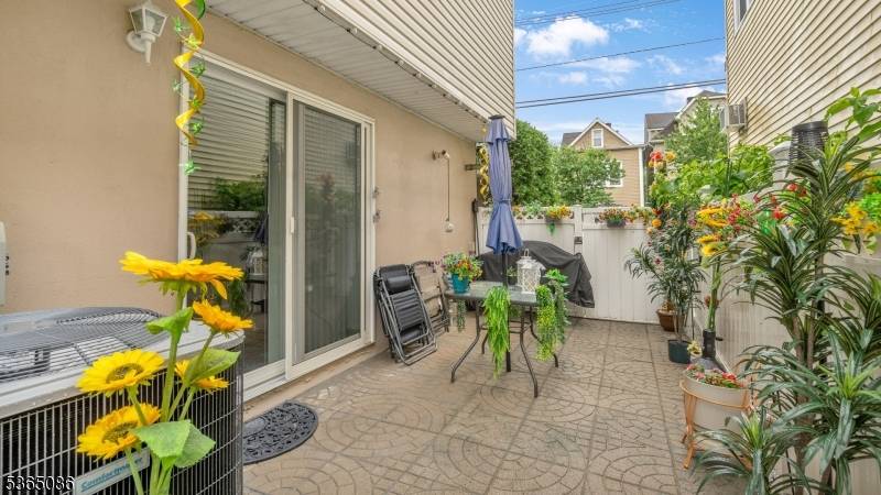 Garfield City, NJ 07026,89 Plauderville Ave #1