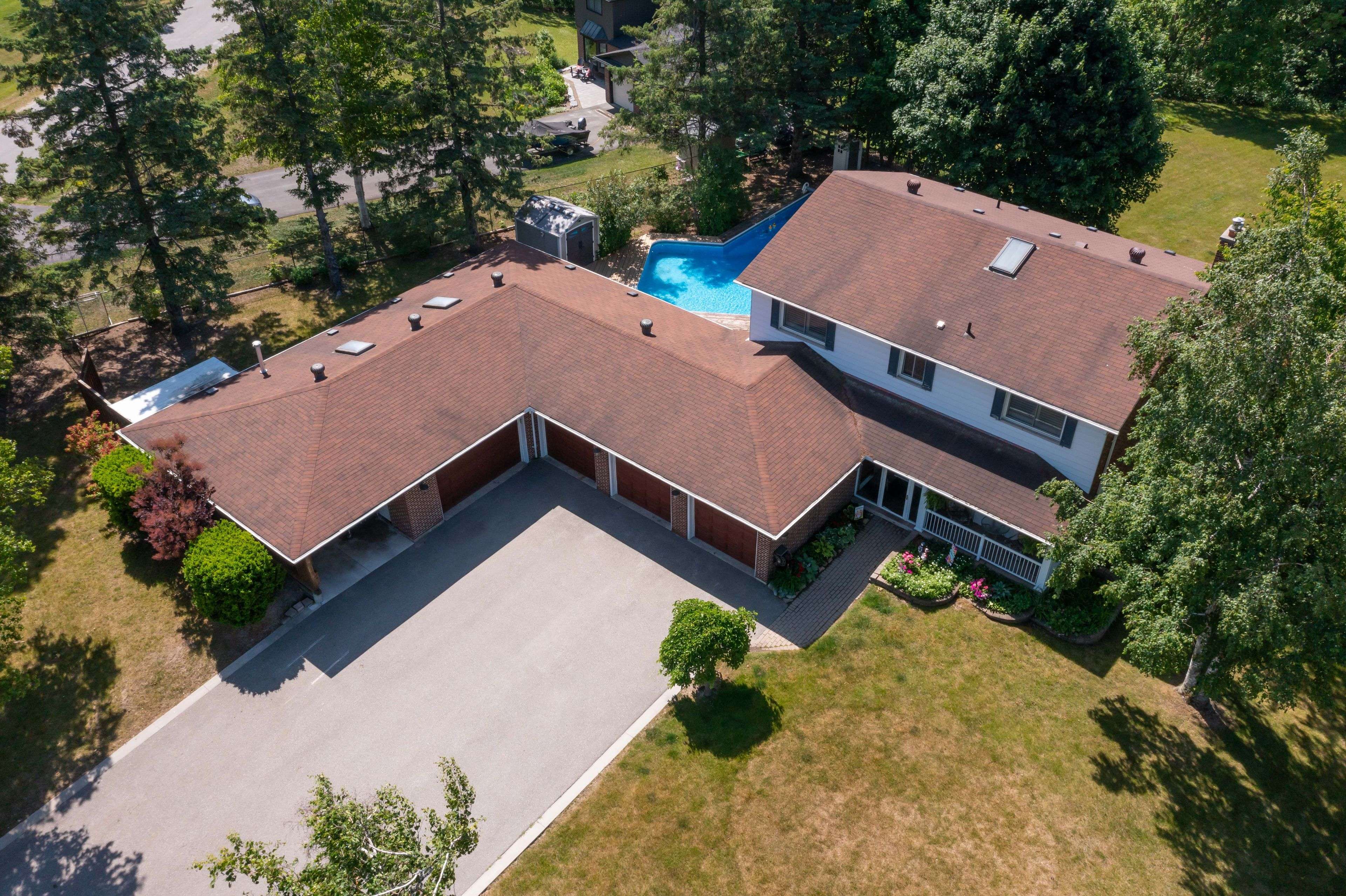 1983 Innisfil Heights CRES, Innisfil, ON L9S 4A7