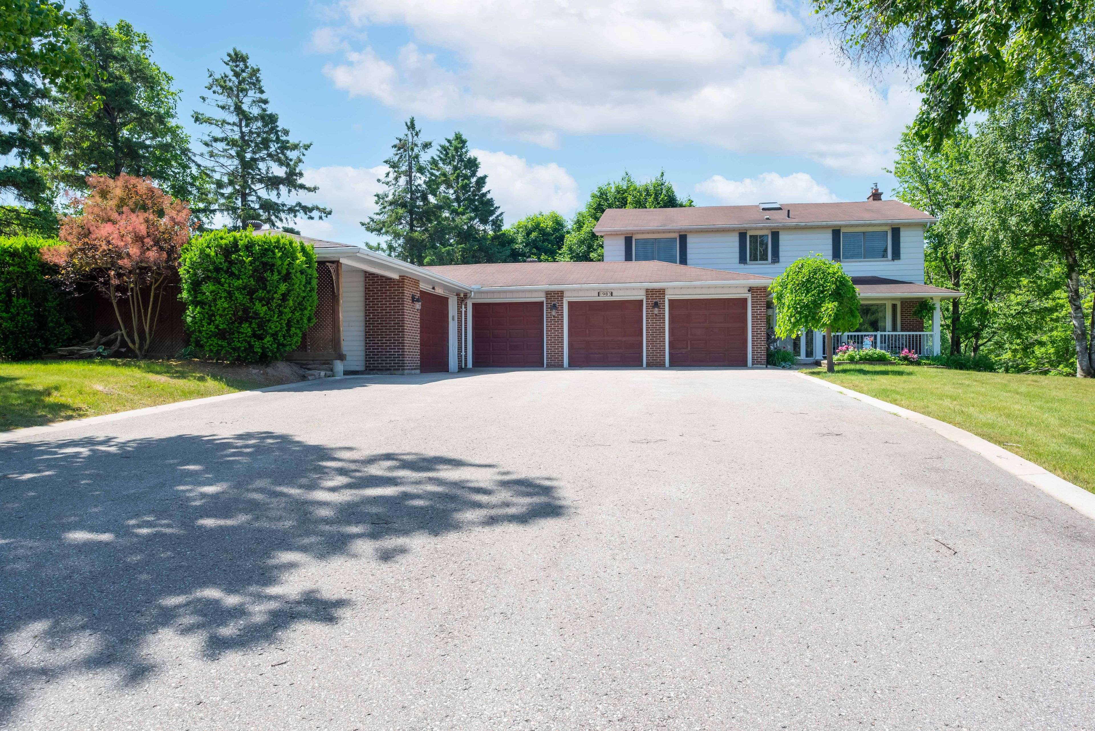 Innisfil, ON L9S 4A7,1983 Innisfil Heights CRES