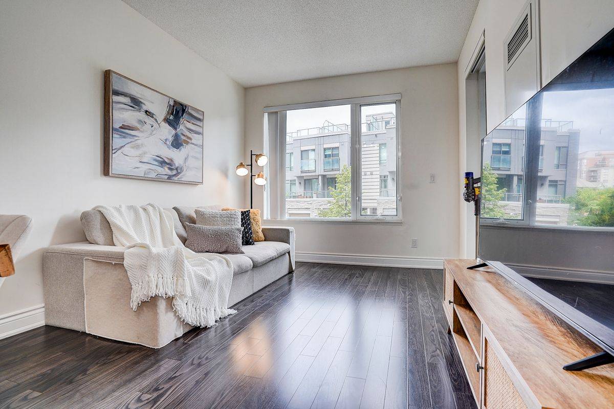 Markham, ON L3T 0B7,277 South Park RD #201