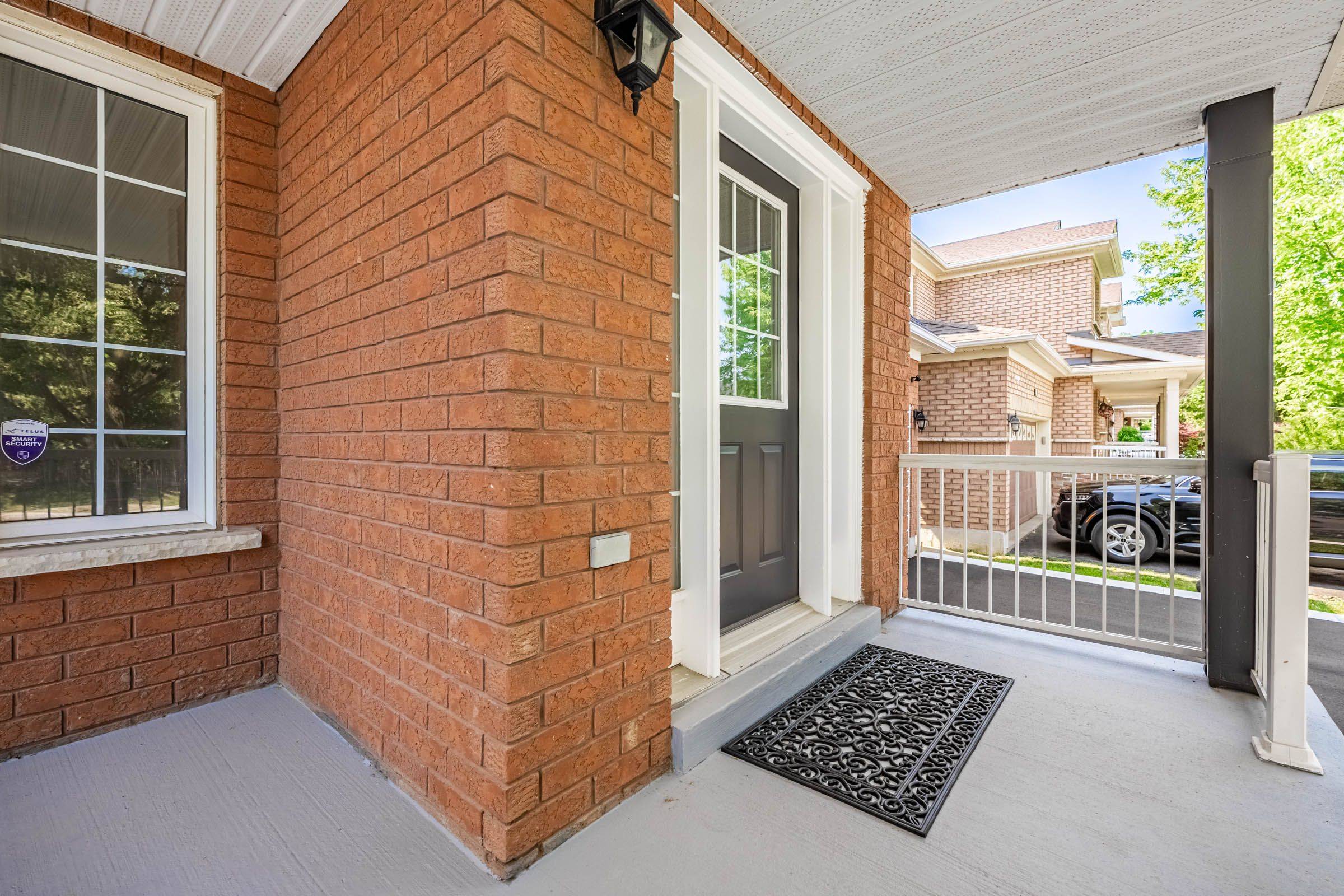 Brampton, ON L7A 3R8,31 Berries DR