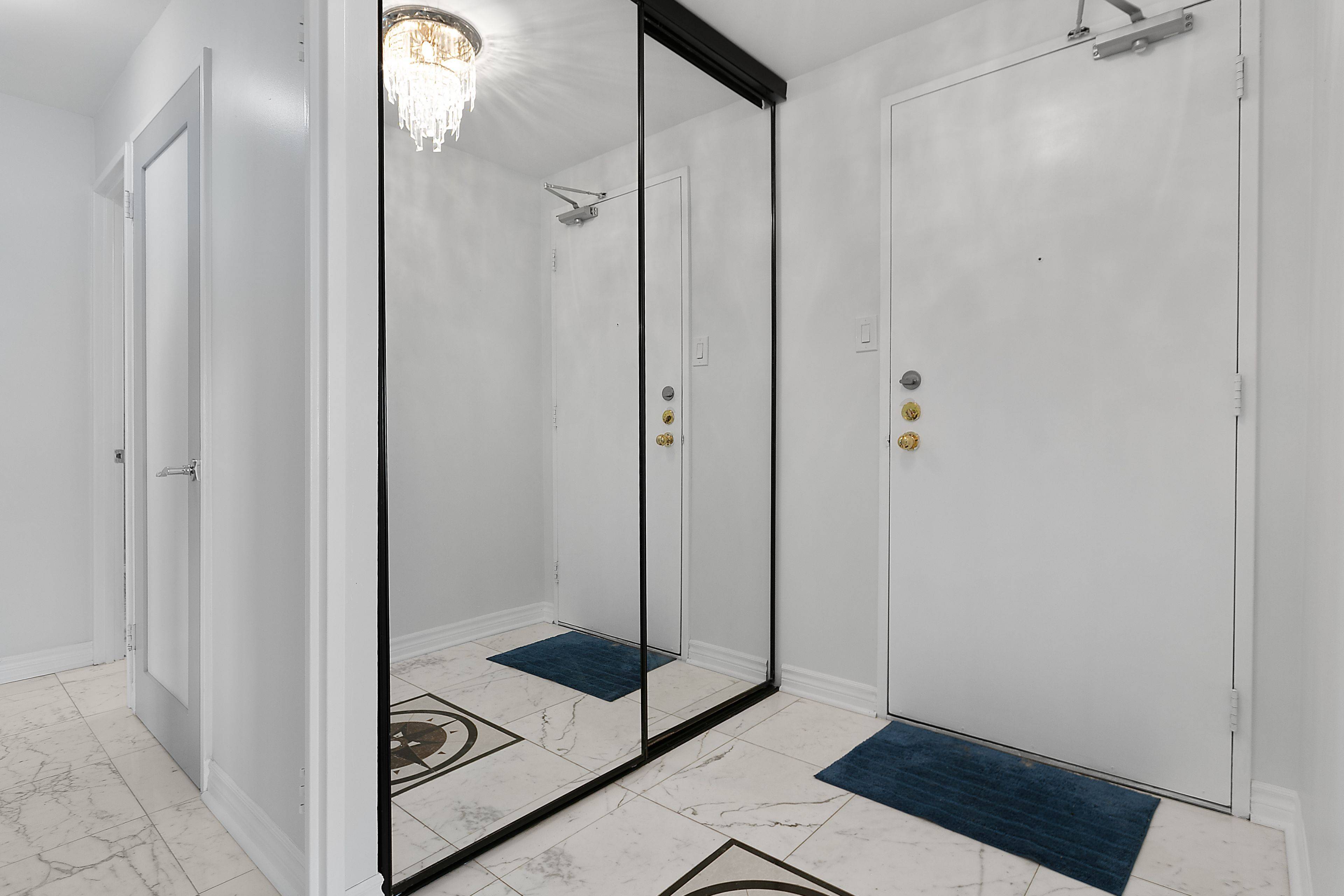 Woodroffe, ON K2B 8C8,1081 Ambleside DR #1603