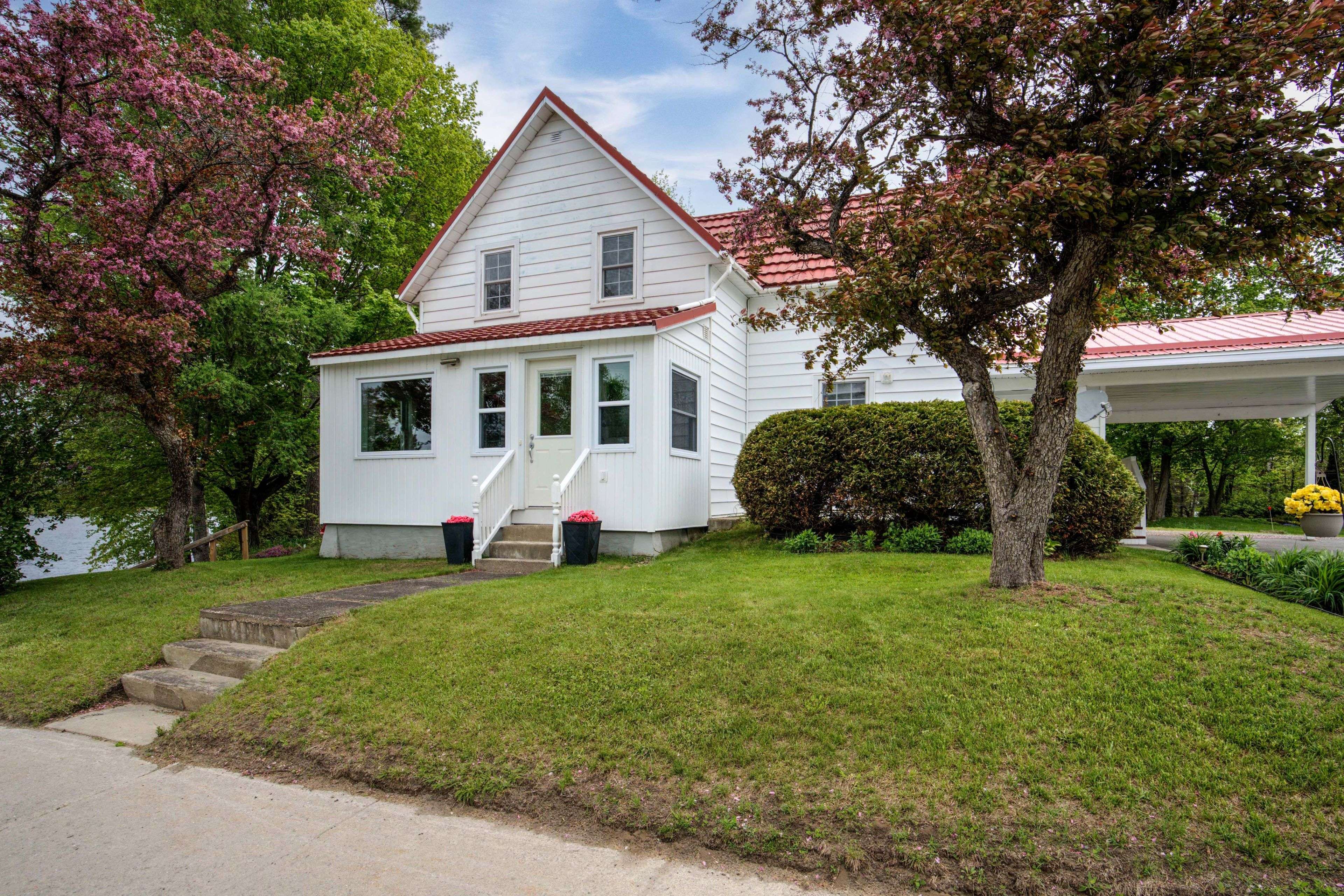 Frontenac, ON K0H 2P0,14064 Road 38 N/A