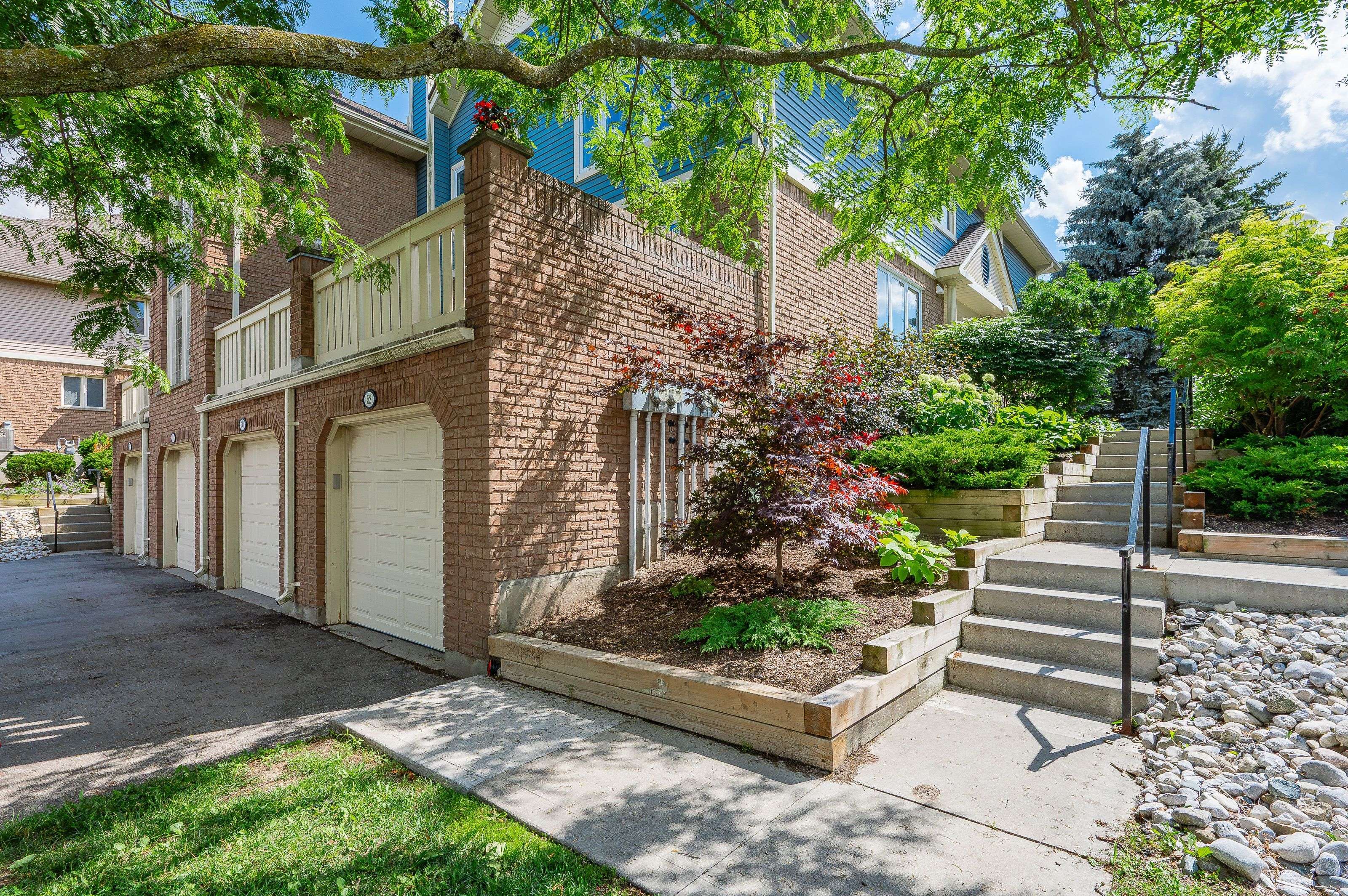 Guelph, ON N1G 4R9,941 Gordon ST #50