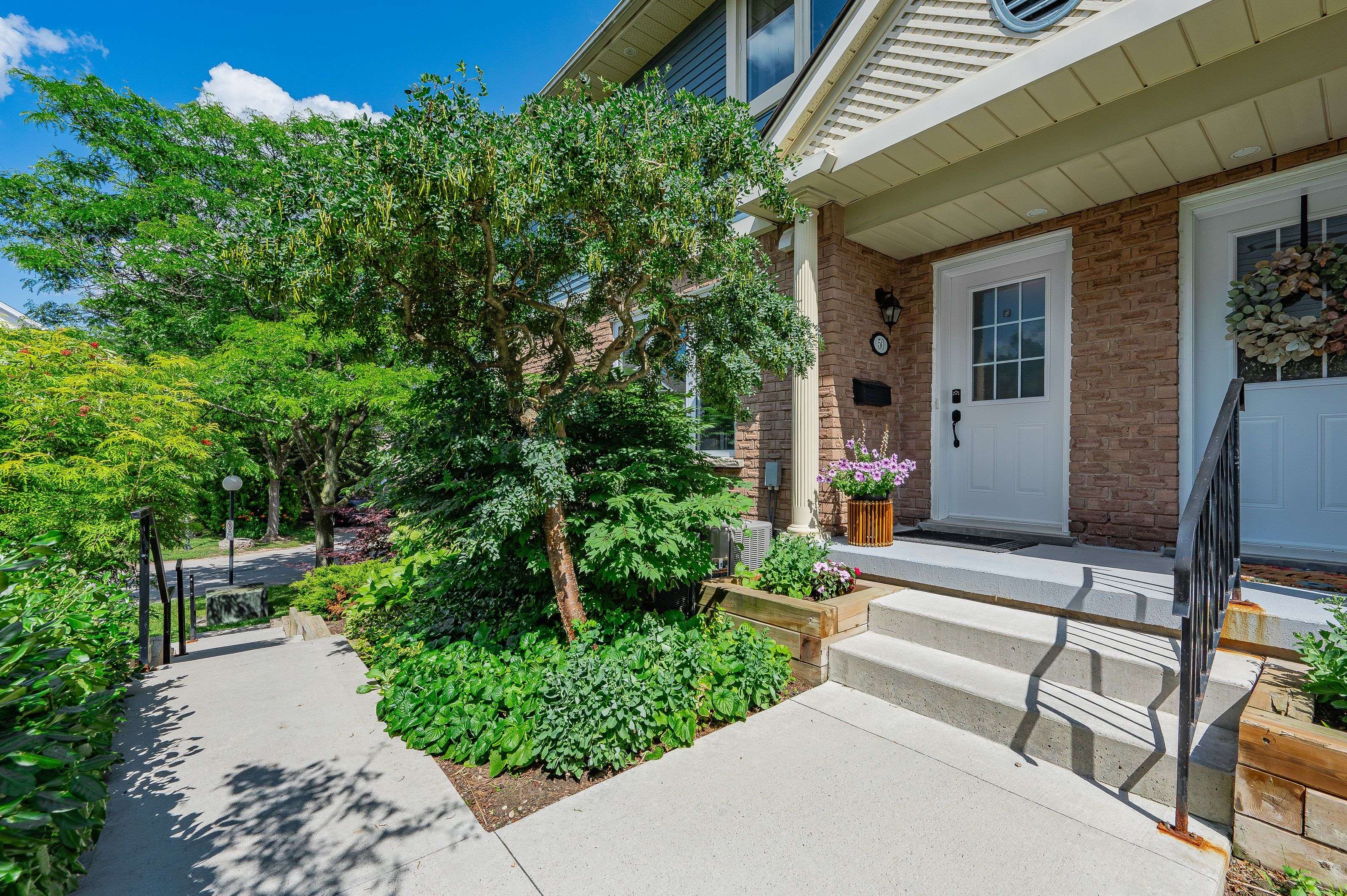 Guelph, ON N1G 4R9,941 Gordon ST #50