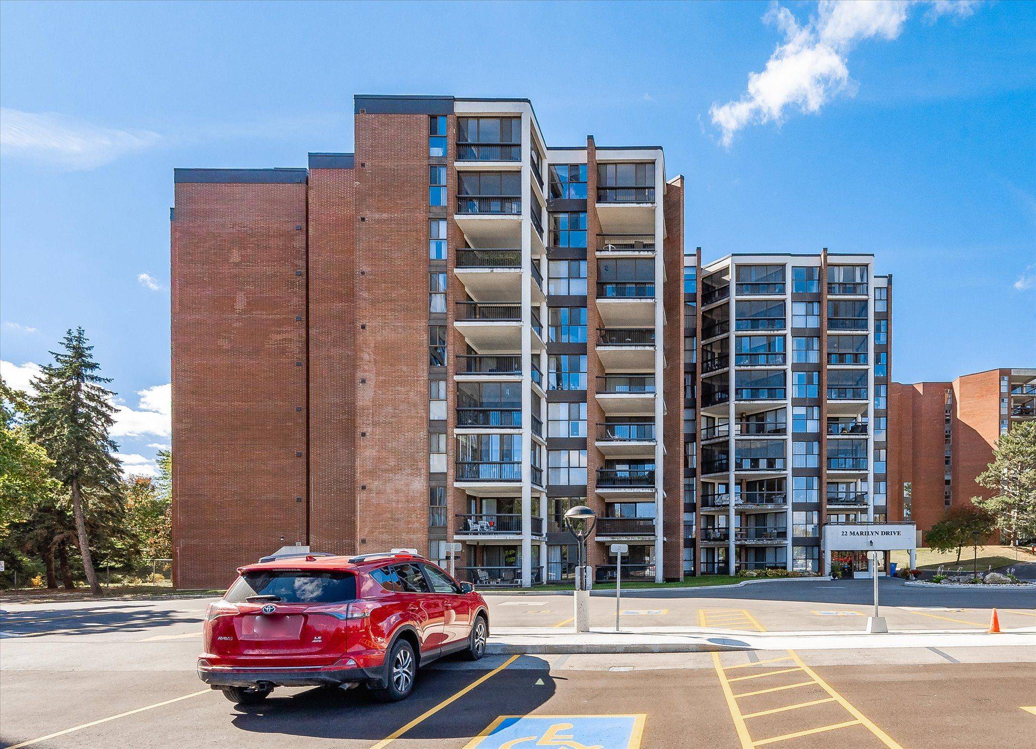 Guelph, ON N1H 7T1,22 Marilyn DR #501