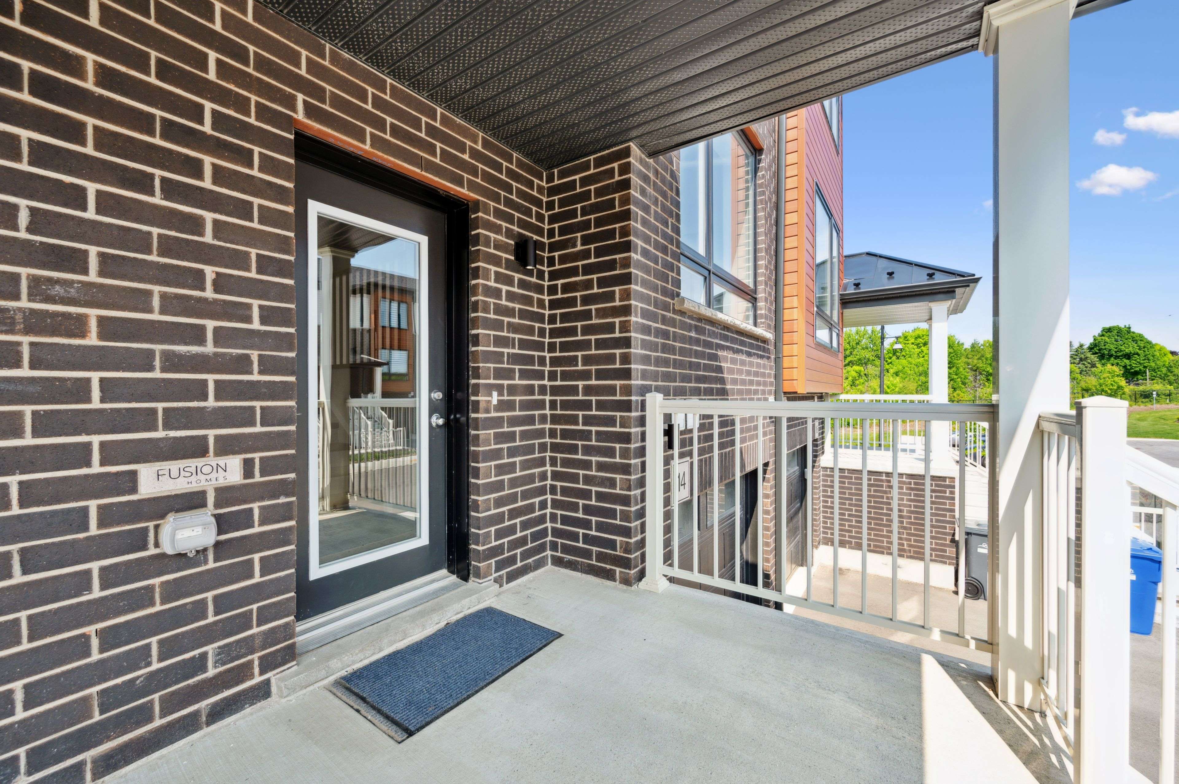 Guelph, ON N1E 0T4,14 Sora LN