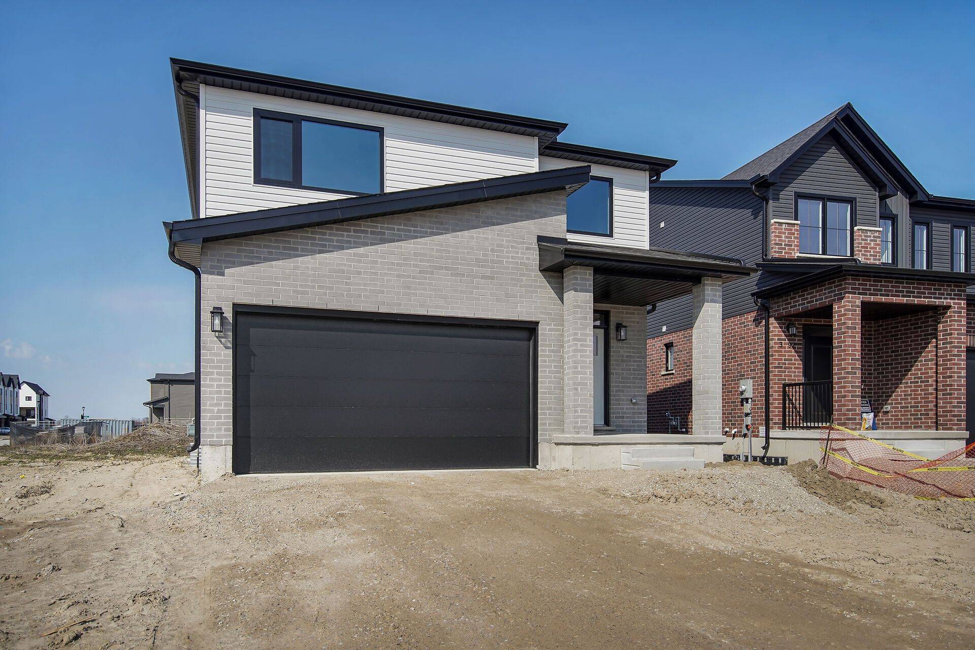 London North, ON N6G 3M1,3096 Buroak DR