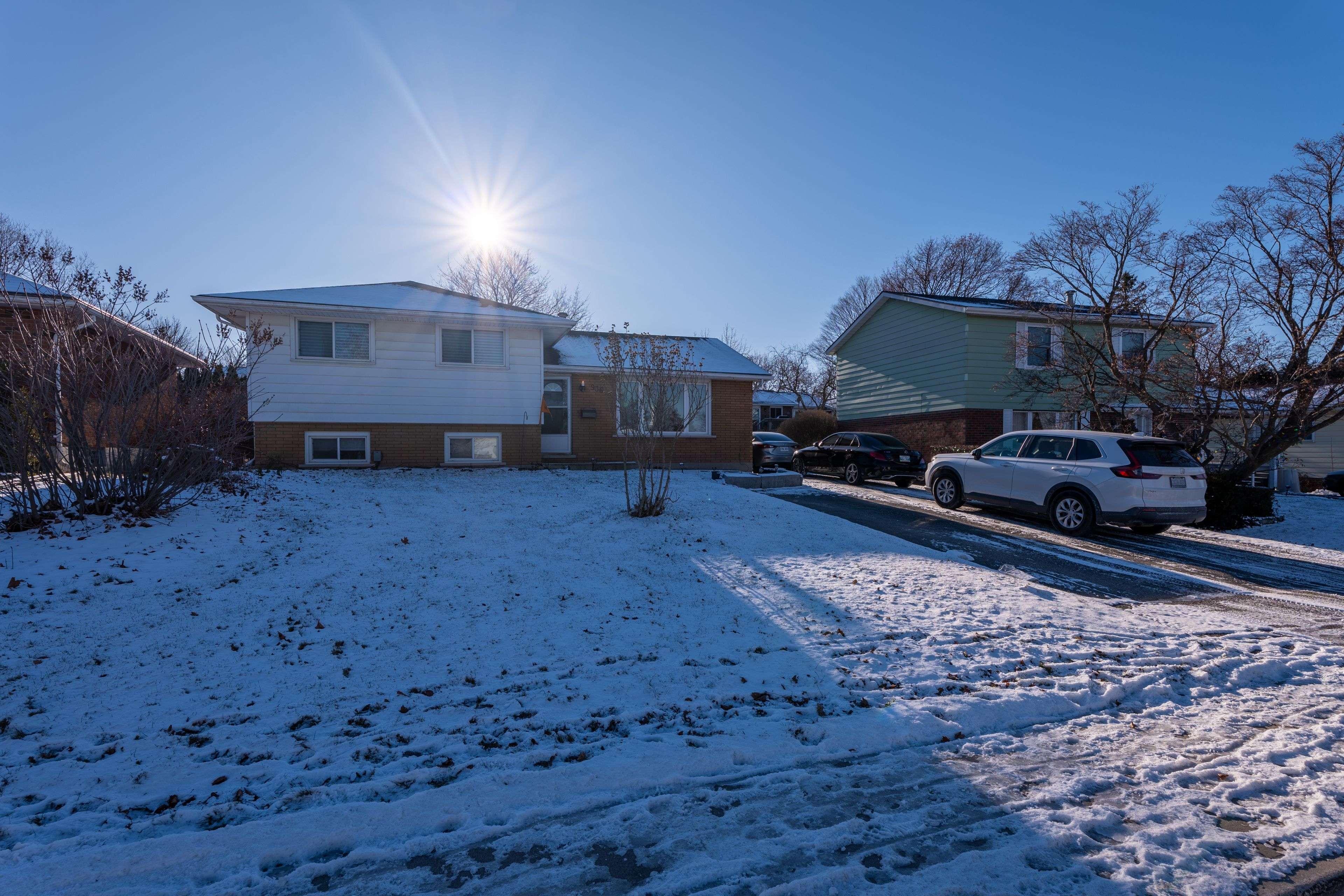 Woodstock, ON N4S 2J7,936 Alice ST