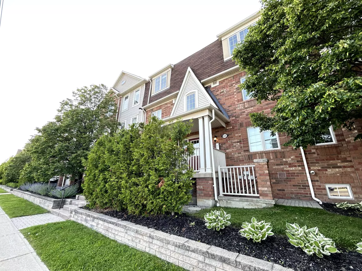 Mississauga, ON L5B 0B5,613 Dundas ST W #6