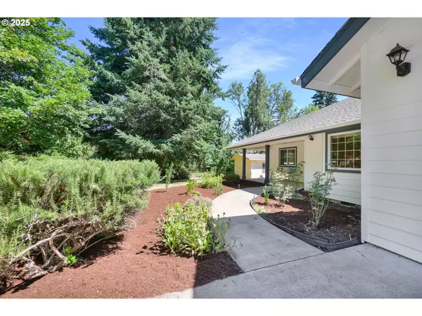 Junction City, OR 97448,90969 B ST