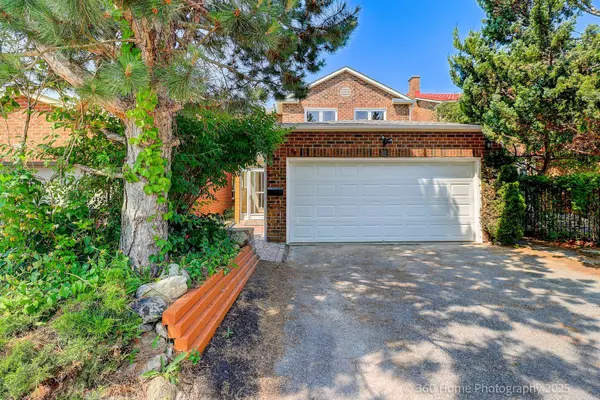 16 Lansbury DR,  Toronto E07,  ON M1V 3H6