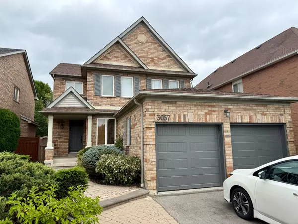 3057 Country LN, Whitby, ON L1R 1M3