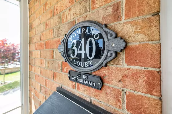Oshawa, ON L1K 1M9,340 Pompano CT