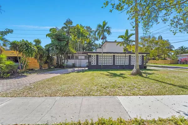1180 Quail Ave, Miami Springs, FL 33166