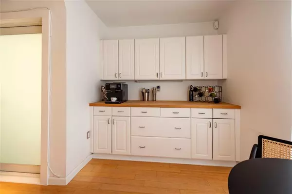 Miami Beach, FL 33139,635 Euclid Ave #229