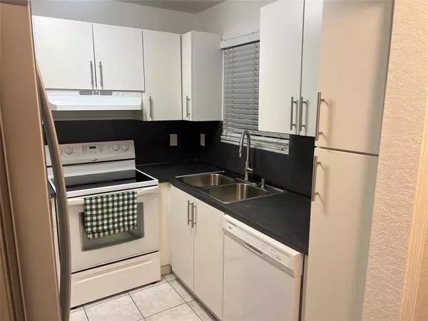 Hialeah, FL 33018,7011 W 29th Ave #204