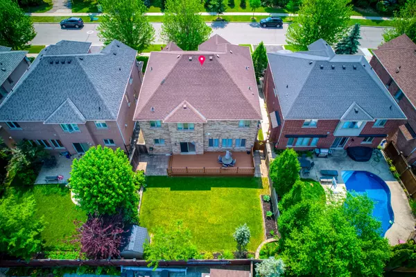 Oakville, ON L6H 7M5,1079 Kestell BLVD