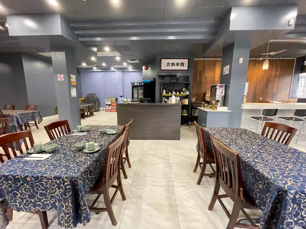 London East, ON N6A 3C3,368 Richmond ST #366