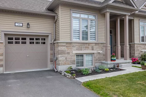 Kawartha Lakes, ON K0M 1A0,17 Lakewood CRES #36
