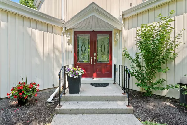Kingston, ON K7L 4V1,5 Wilmot ST