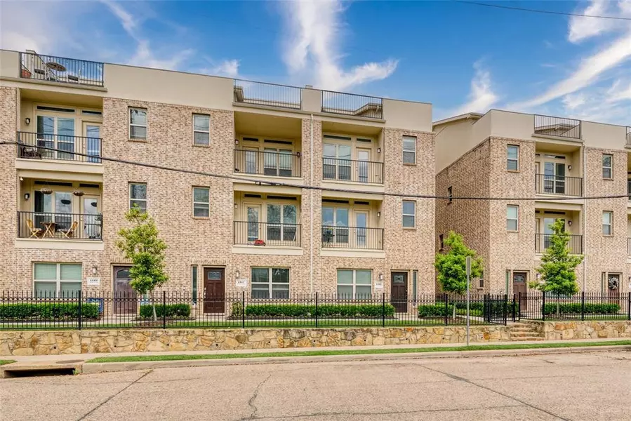 1315 Palm Canyon Drive #B8, Dallas, TX 75204