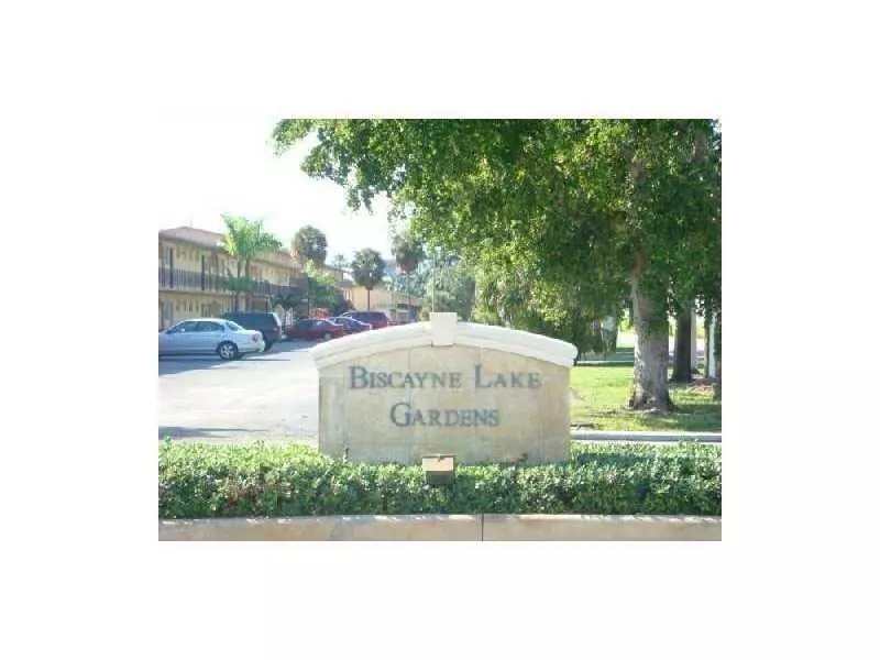 2810 NE 201st Ter #102, Miami, FL 33180