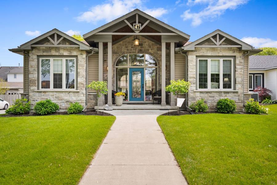 47 Rosemount AVE, Port Colborne, ON L3K 5P8