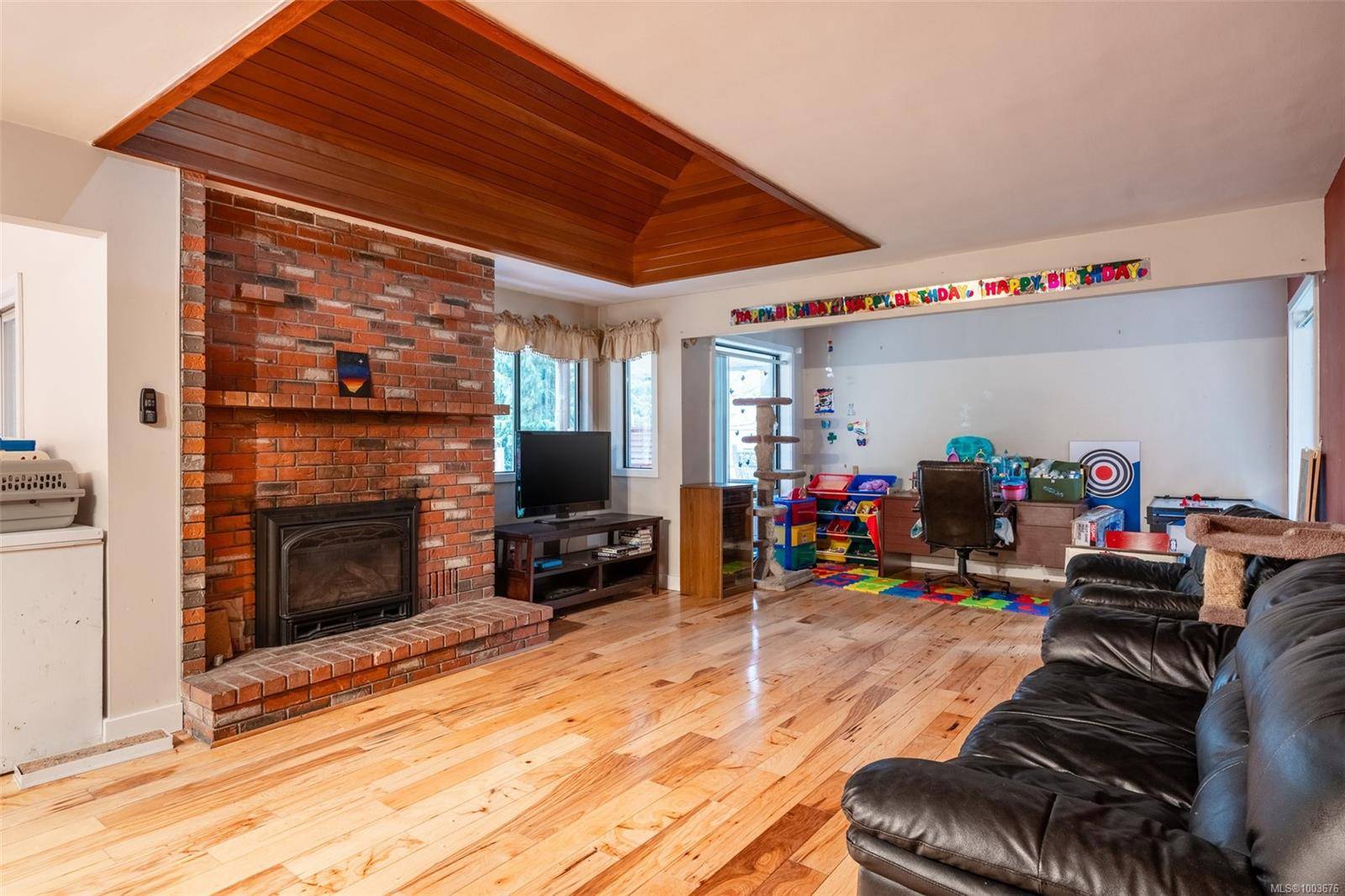 Langford, BC V9B 5Y9,3074 Sooke Rd