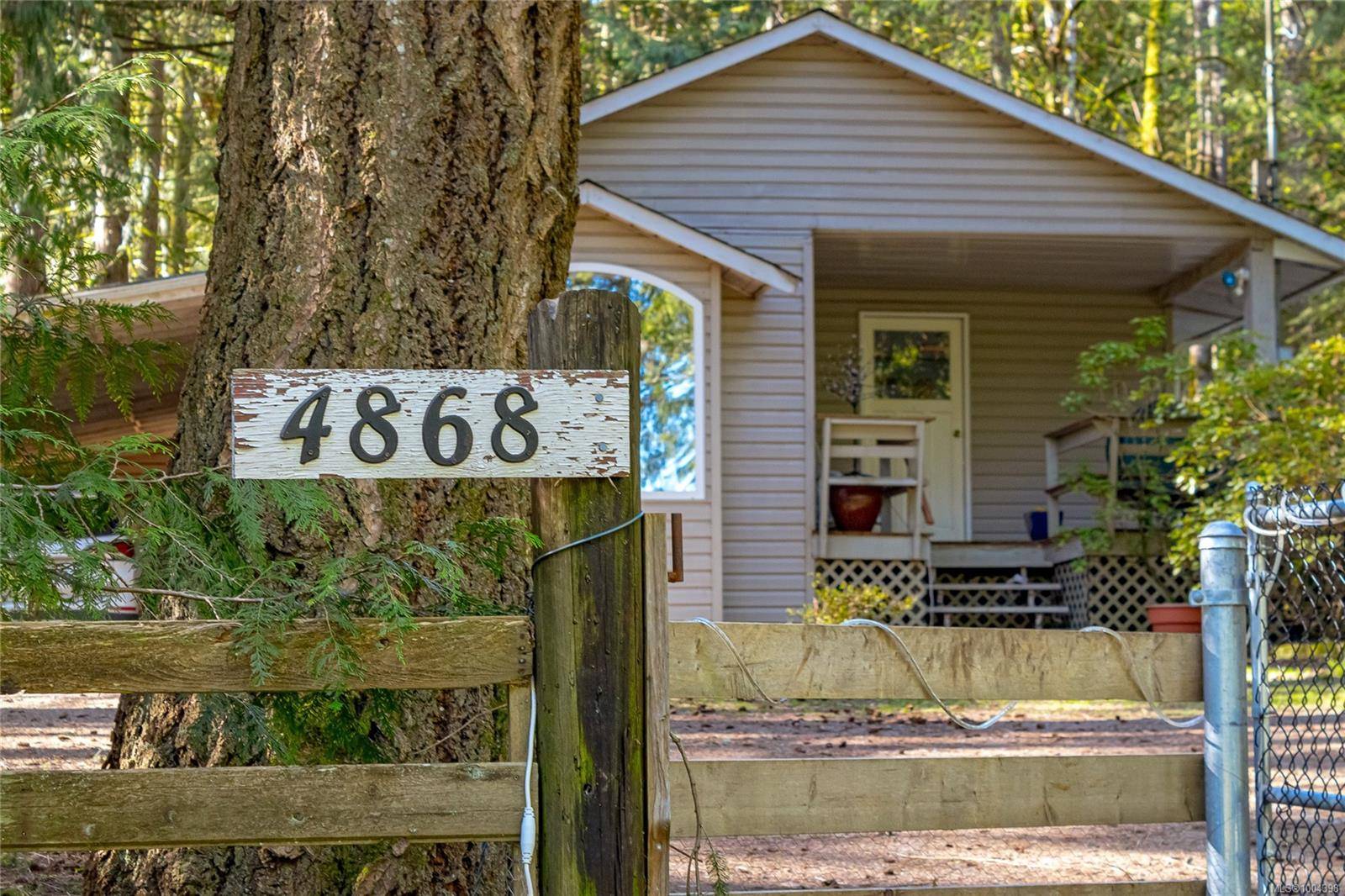 Ladysmith, BC V9G 1H1,4868 Prospect Dr